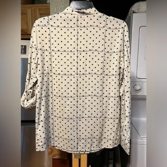 United Colors of Benetton long sleeve mandarin color button down blouse size XS - Picture 3 of 10